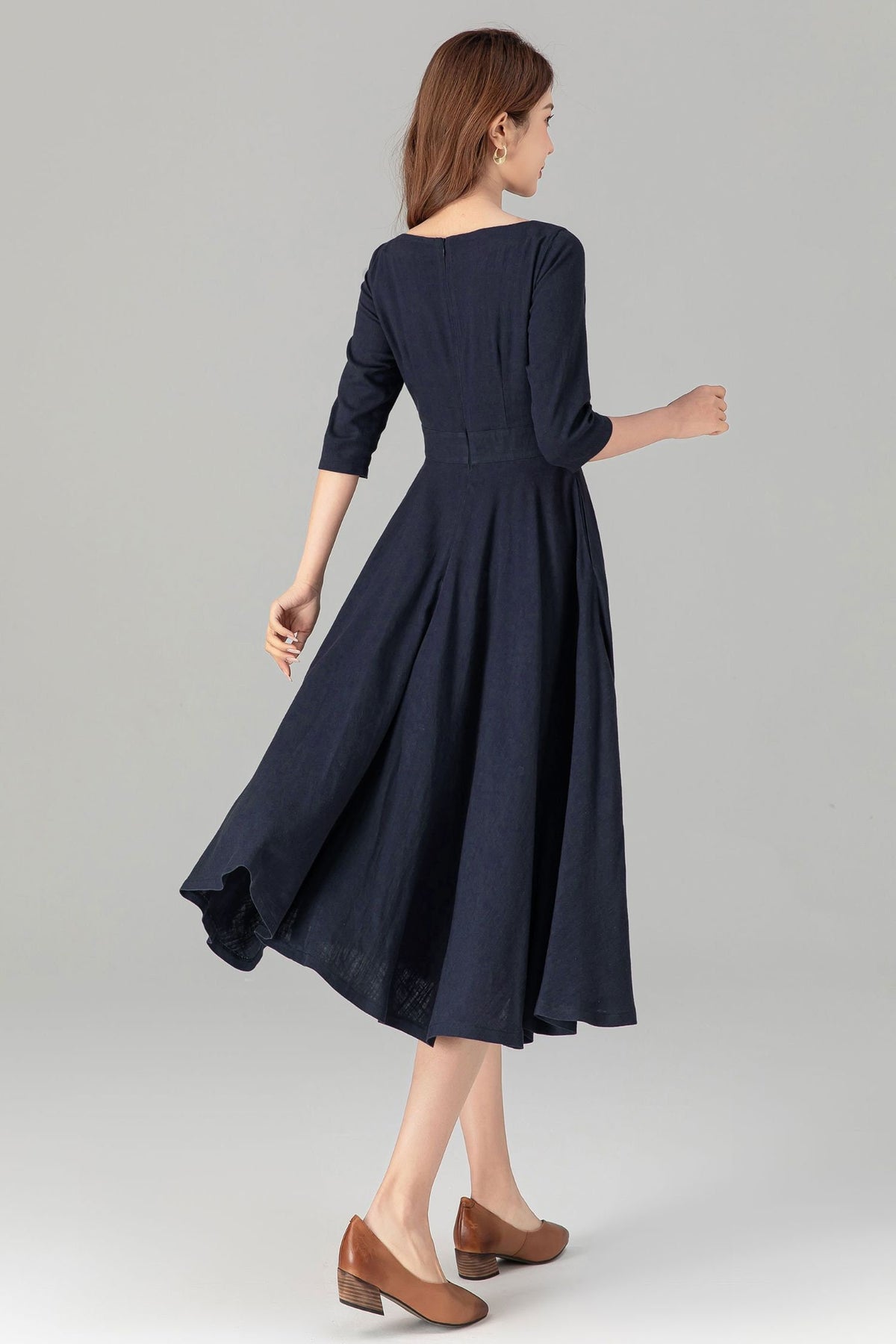Romy Navy Linen Swing Midi Dress — view 5